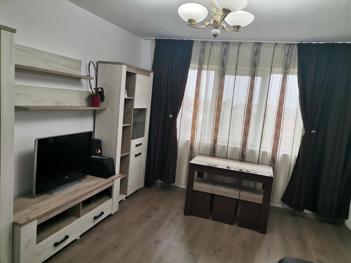 Apartament Sophia Apartment มันกาเลีย ภายนอก รูปภาพ